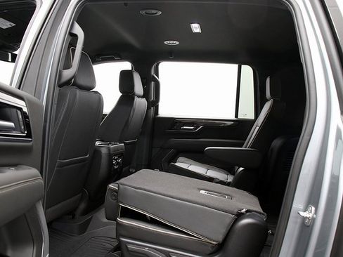 New 2026 GMC Yukon XL Elevation w/ LPO, Floor Liner Package image 13