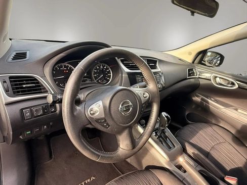Used 2016 Nissan Sentra SV FWD image 12