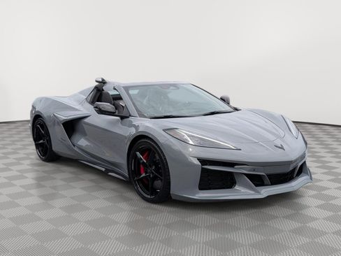 Used 2025 Chevrolet Corvette E-Ray AWD/4WD image 7