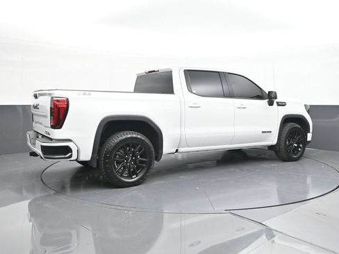 Used 2024 GMC Sierra 1500 Elevation w/ X31 Off-Road Package AWD/4WD image 15