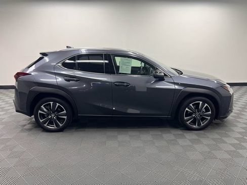 Certified 2025 Lexus UX 300h FWD image 4