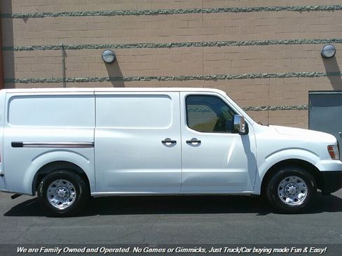Used 2014 Nissan NV 2500 SV w/ Technology Package image 5