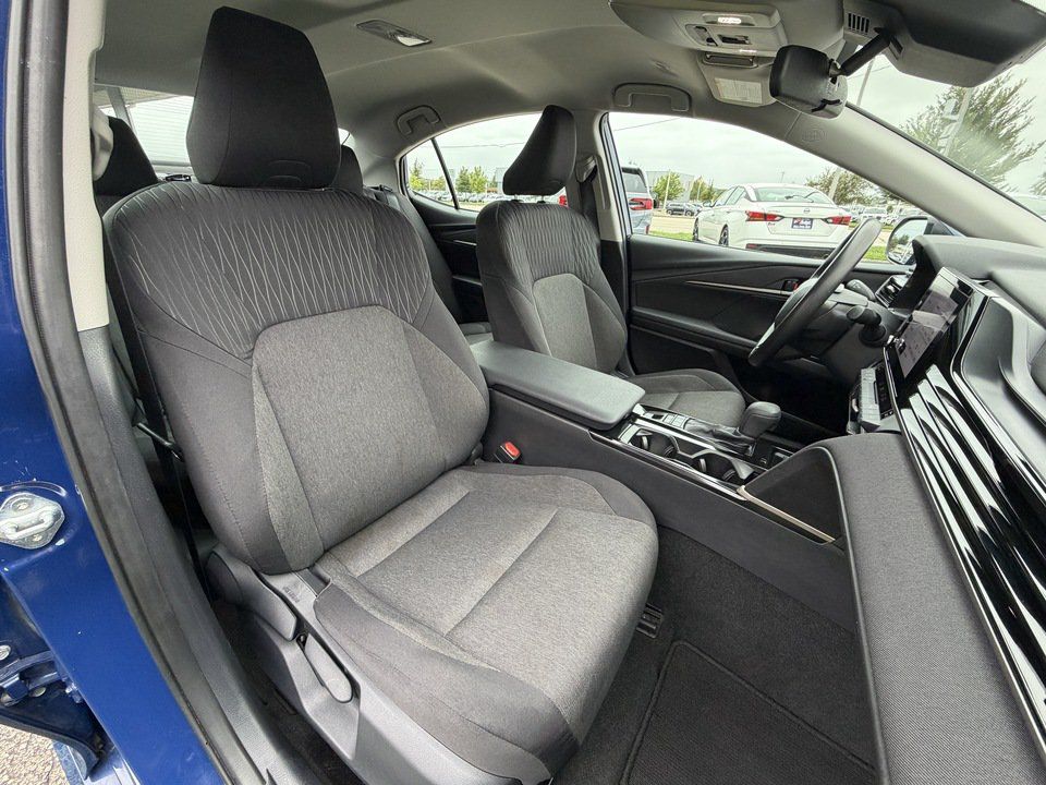 Used 2025 Toyota Camry LE FWD image 26