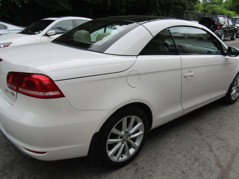 Used 2013 Volkswagen Eos Komfort FWD image 14