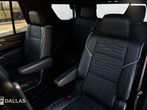 Used 2023 Cadillac Escalade Sport Platinum image 30