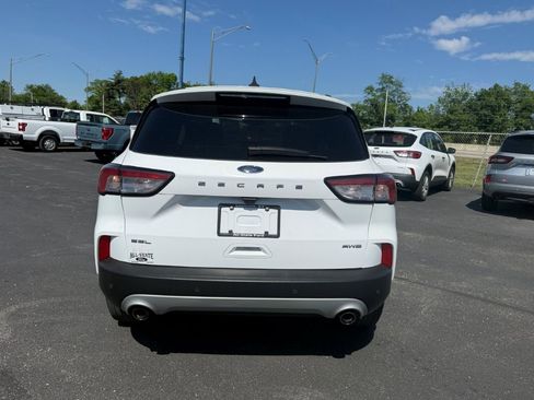 Used 2022 Ford Escape SEL AWD/4WD image 6