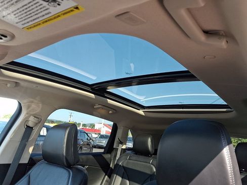 Certified 2023 Lincoln Nautilus Reserve AWD/4WD image 14