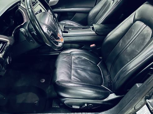 Used 2019 Lincoln MKZ Reserve w/ Luxury Package FWD image 17