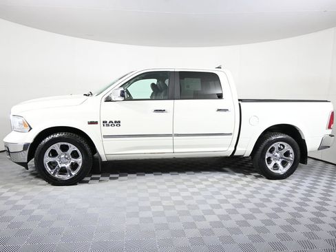 Used 2017 RAM 1500 Laramie AWD/4WD image 2
