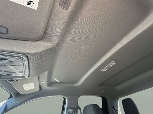 Used 2024 GMC Sierra 1500 Elevation image 13