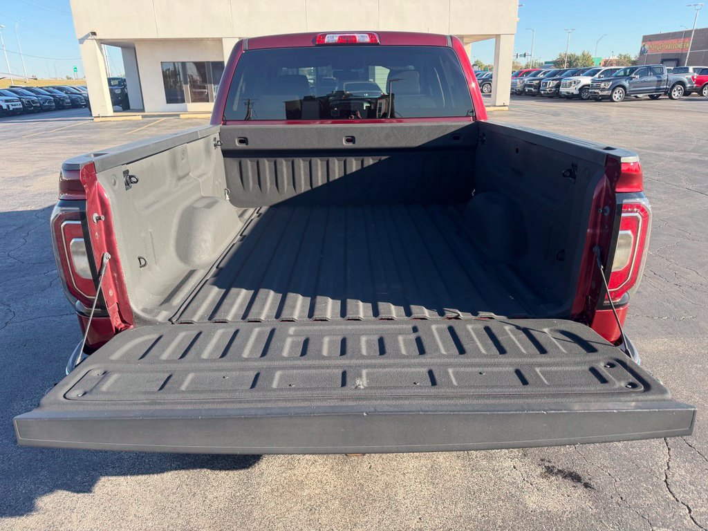 Used 2017 GMC Sierra 1500 SLT w/ SLT Premium Package AWD/4WD image 18