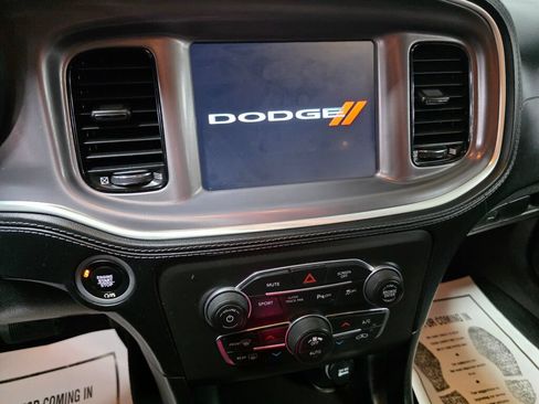 Used 2022 Dodge Charger SXT w/ Plus Group AWD/4WD image 11