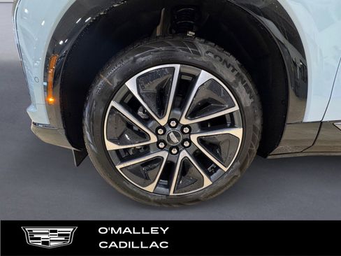New 2026 Cadillac Optiq Sport 2 image 9