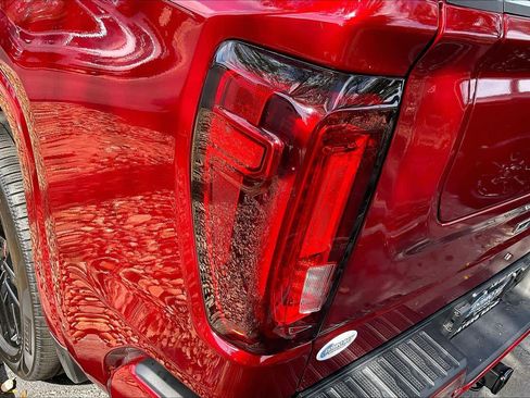 Used 2022 GMC Sierra 1500 Denali w/ Denali Reserve Package image 28