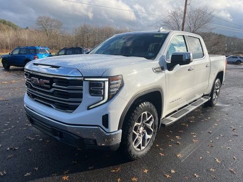 Used 2023 GMC Sierra 1500 SLT w/ SLT Premium Package image 12