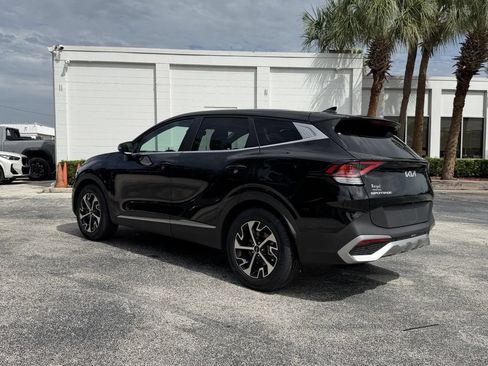 Used 2023 Kia Sportage EX FWD image 7