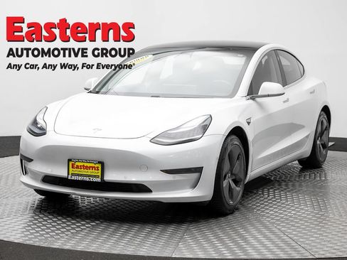 Used 2019 Tesla Model 3 Standard Range RWD image 1