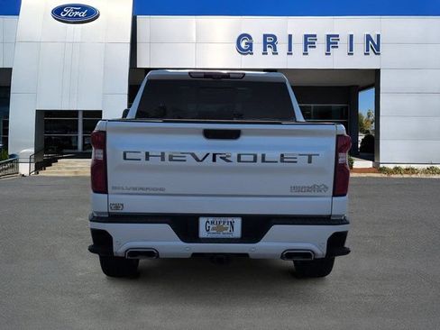 Used 2024 Chevrolet Silverado 1500 High Country AWD/4WD image 8