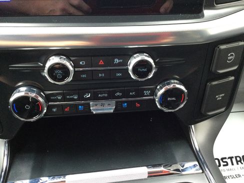 New 2025 Ford F150 Lariat w/ Equipment Group 501A Mid image 13