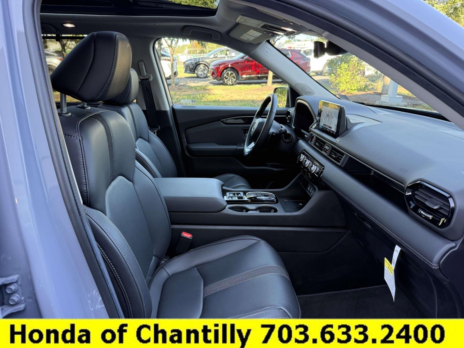 Certified 2025 Honda Pilot Touring image 14