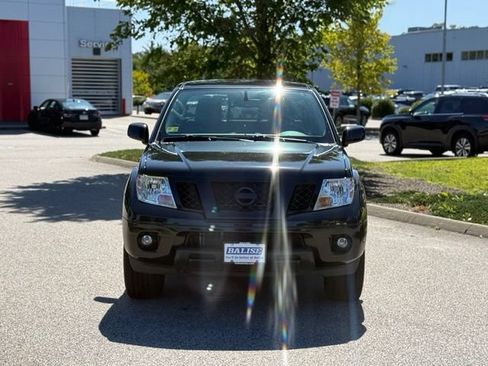 Used 2020 Nissan Frontier SV w/ Midnight Edition Floor Mats AWD/4WD image 3