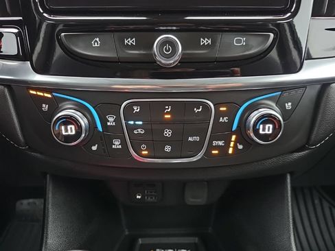 Used 2020 Chevrolet Traverse High Country AWD/4WD image 43