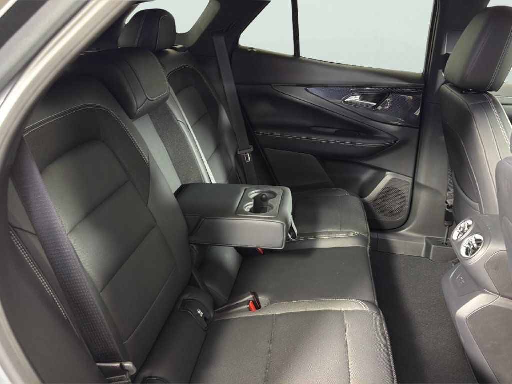 Used 2024 Chevrolet Blazer EV LT AWD/4WD image 29