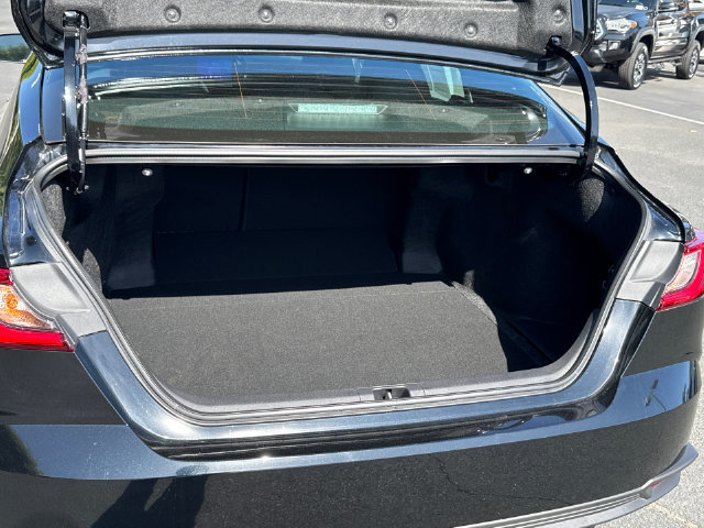 Certified 2026 Toyota Camry SE FWD image 9