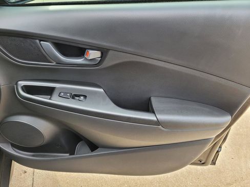 Used 2023 Hyundai Kona SEL w/ Cargo Package image 7