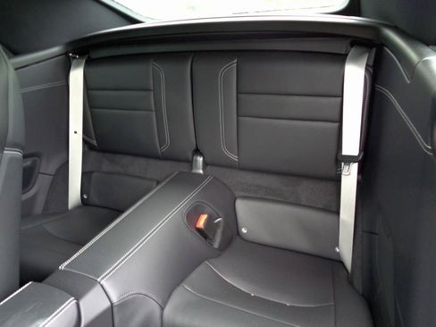 Used 2026 Porsche 911 Carrera T RWD image 19