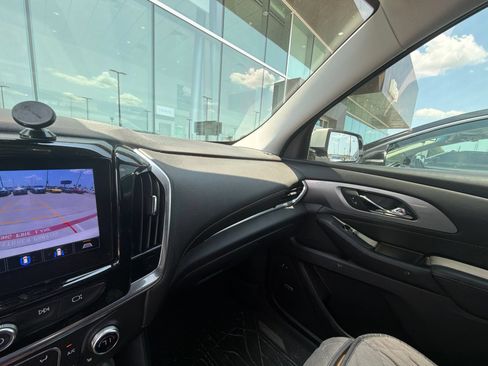 Used 2020 Chevrolet Traverse RS w/ LPO, Floor Liner Package FWD image 11
