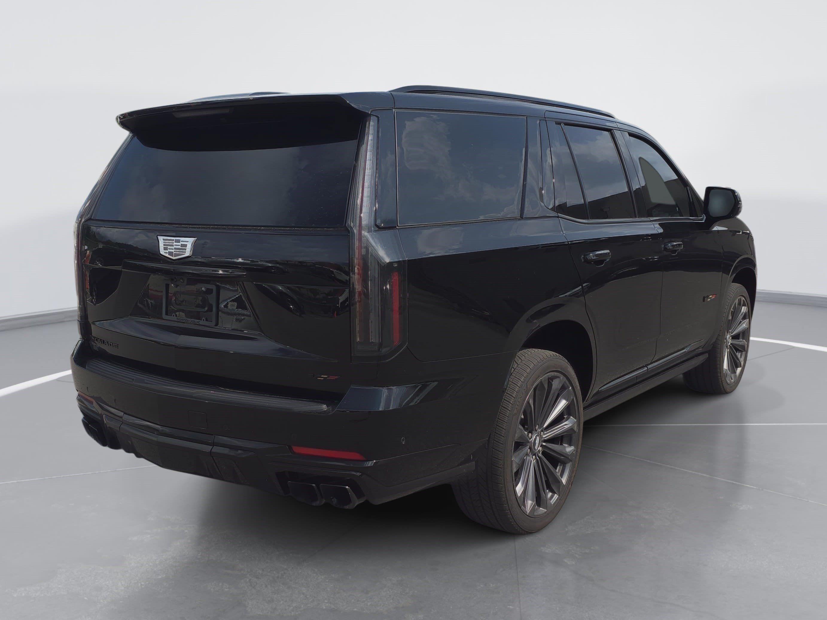 Certified 2026 Cadillac Escalade V AWD/4WD image 3