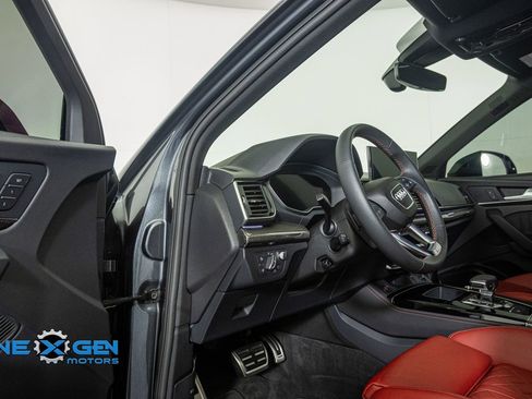 Used 2024 Audi SQ5 Prestige AWD/4WD image 10