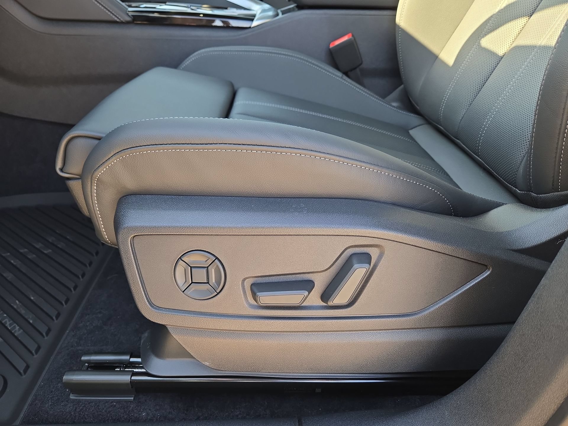 New 2026 Audi Q5 Premium Plus AWD/4WD image 17