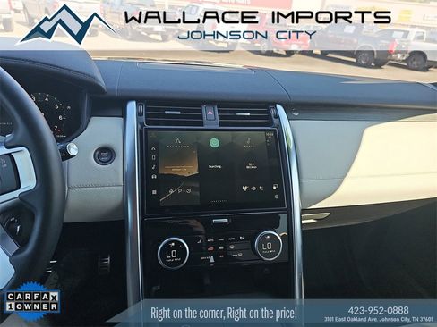 Used 2023 Land Rover Discovery HSE R-Dynamic image 14