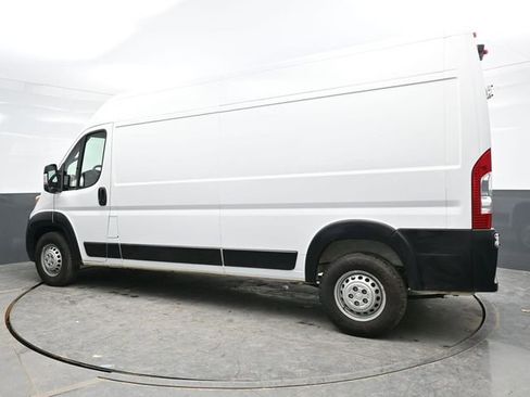 Used 2025 RAM ProMaster 2500 w/ Convenience Group FWD image 4