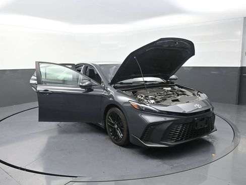 Certified 2025 Toyota Camry SE FWD image 38