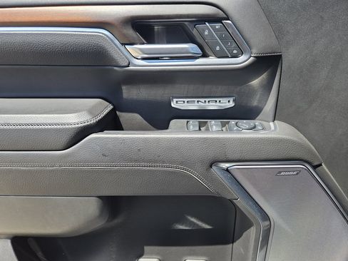 Used 2024 GMC Sierra 1500 Denali AWD/4WD image 25