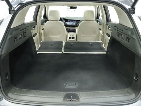 Used 2022 Buick Envision Avenir w/ Technology Package II image 41