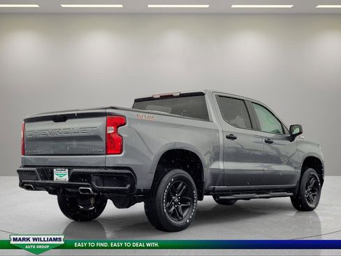 Used 2021 Chevrolet Silverado 1500 Custom Trail Boss AWD/4WD image 4