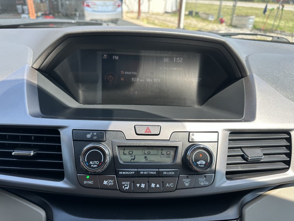 Used 2017 Honda Odyssey EX-L image 10