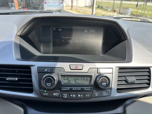 Used 2017 Honda Odyssey EX-L image 10