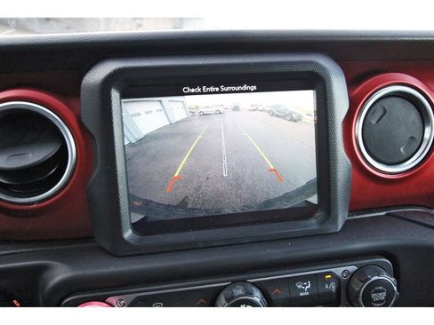 Used 2018 Jeep Wrangler Unlimited Rubicon AWD/4WD image 25
