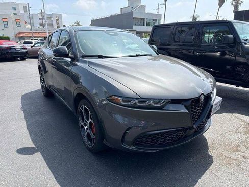 Certified 2024 Alfa Romeo Tonale Veloce AWD/4WD image 1