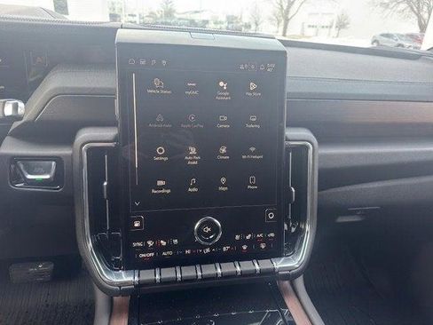 New 2026 GMC Yukon XL Denali w/ LPO, Floor Liner Package image 22