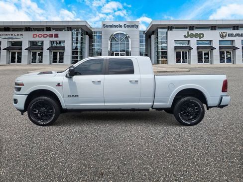 Used 2026 RAM 2500 Limited AWD/4WD image 5