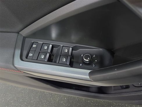 Used 2025 Audi Q3 2.0T Premium Plus w/ Premium Plus Package image 29