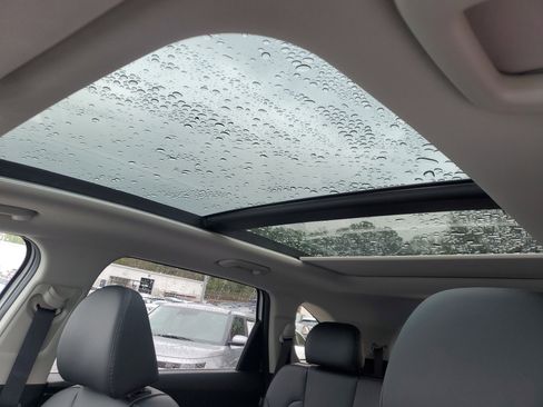 New 2026 Kia Sorento S w/ S Panoramic Sunroof Package FWD image 19