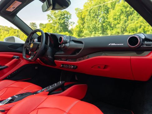Used 2022 Ferrari F8 Tributo RWD image 55