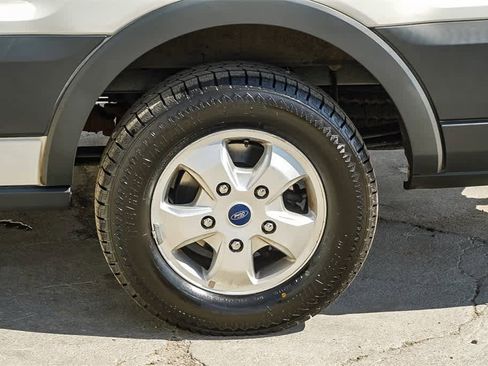 Used 2018 Ford Transit 350 XLT image 11